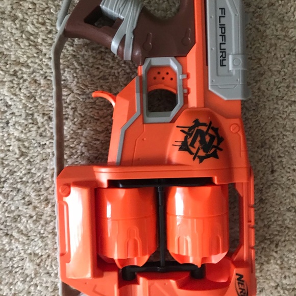 Nerf collection 600 worth of nerf guns - Picture 10 of 14